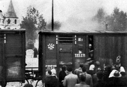 Titusenvis av baltere ble deportert til Sibir under den første og andre sovjetiske okkupasjonen av Baltikum. I samtalene med Sovjet var Norge opptatt av å få kompensasjon for norsk eiendom i Baltikum. 